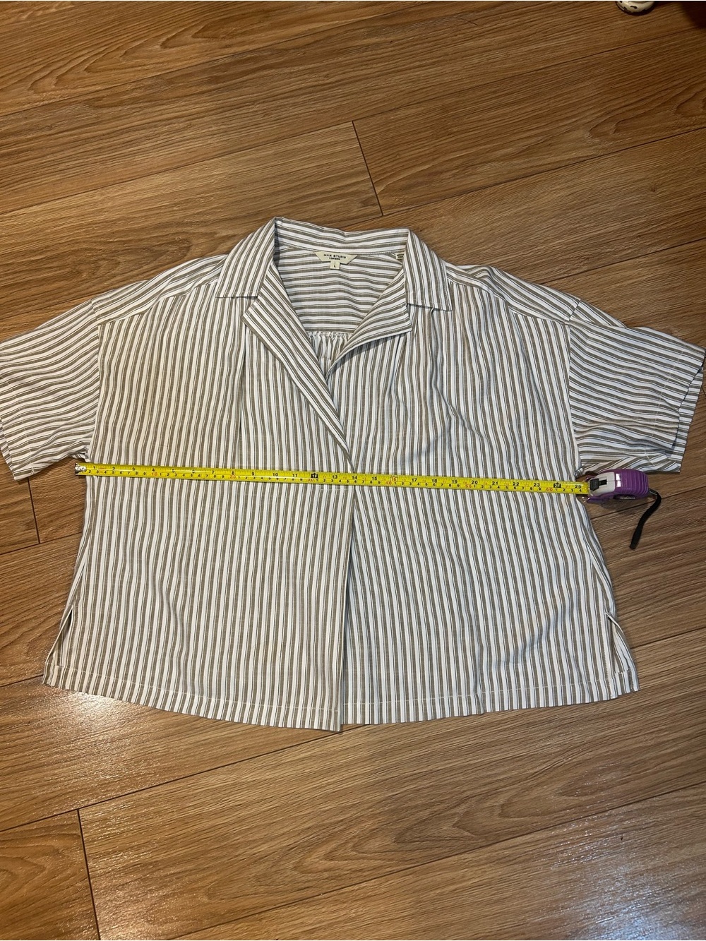 Max Studio Beige and White Striped Short-Sleeve Button-Down Top - Picture 6 of 9